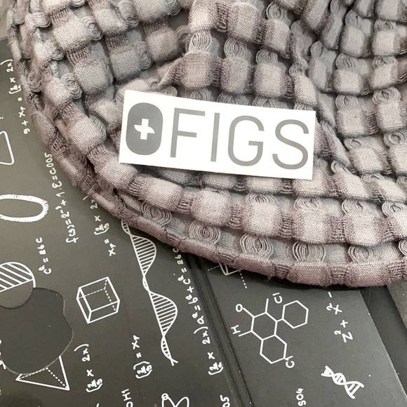 FIGS Sticker Black and White - Picture 2 of 2